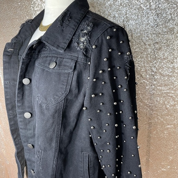**New Fall Denim Jacket - Picture 2 of 4